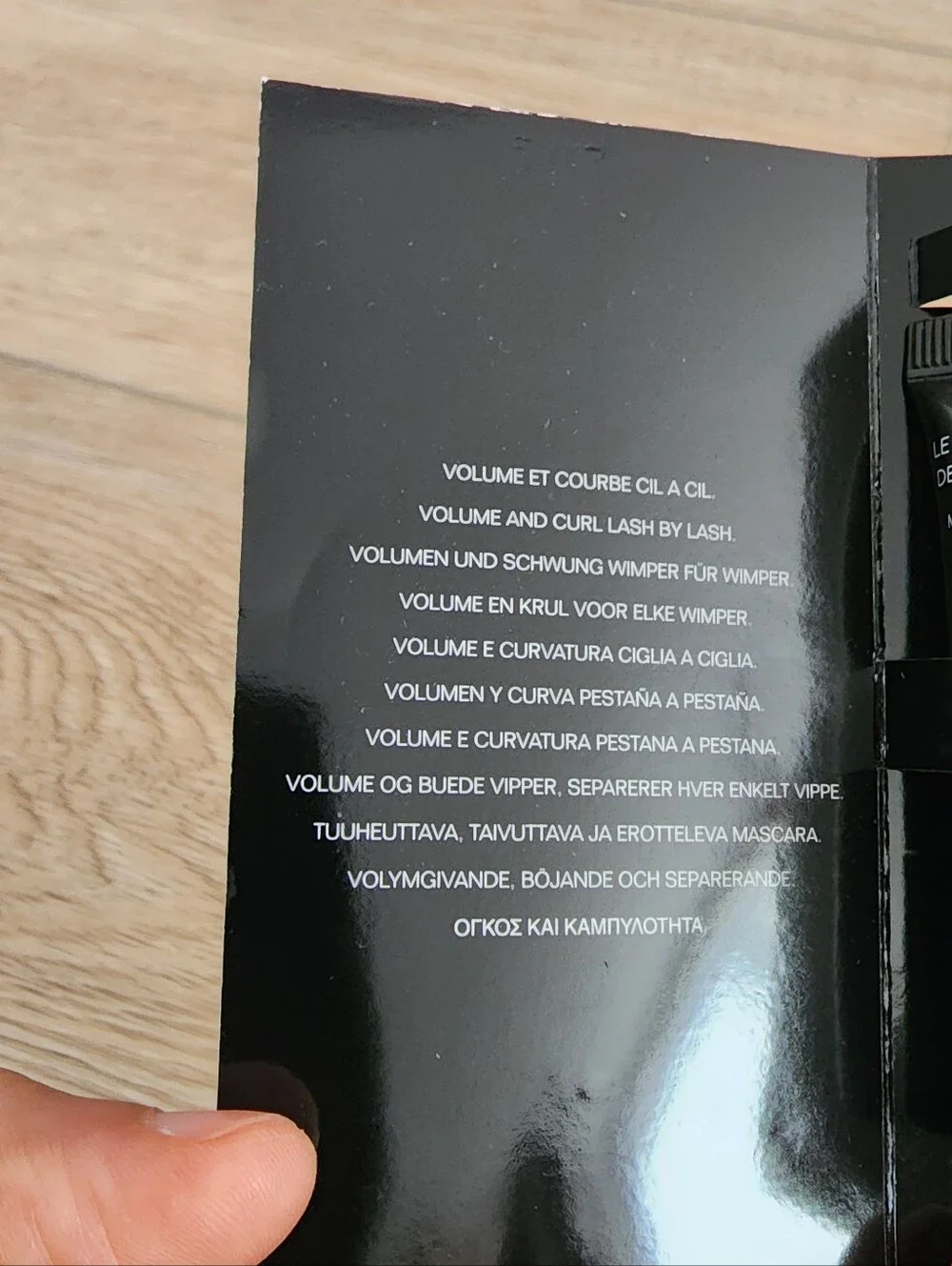 New Le Volume De Chanel Mascara #10 NOIR Black .03 oz Sample Mini Size